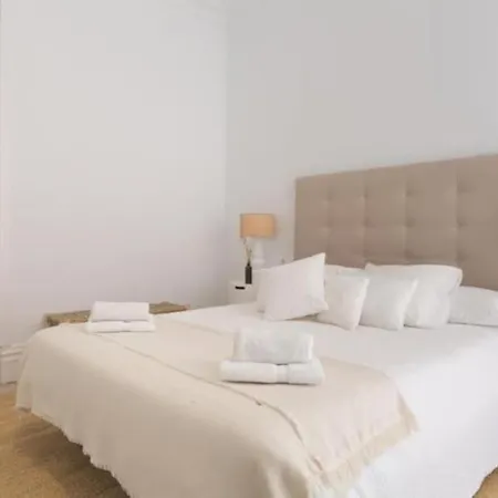 Chic Casa Cathedral At Calle Fresca 2-bedroom In City Center Màlaga